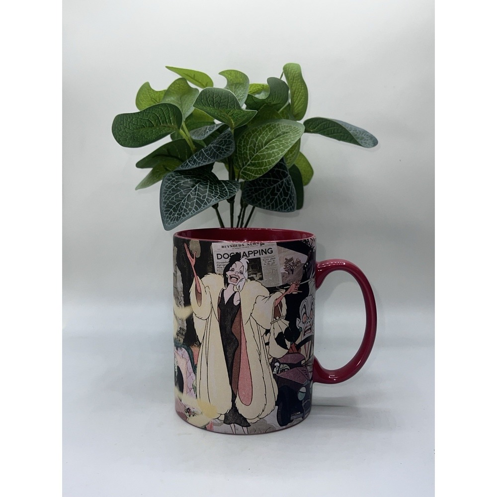 Disney Store Exclusive Cruella DeVille 101 Dalmatians Red 20oz Tea/Coffee Mug 5"